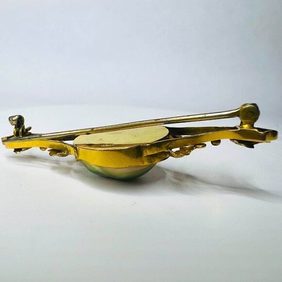 10k Yellow Gold Antique Mabe Pearl Brooch Blister Pearl and Leaves Foliage 6.3g - Picture 4 of 12